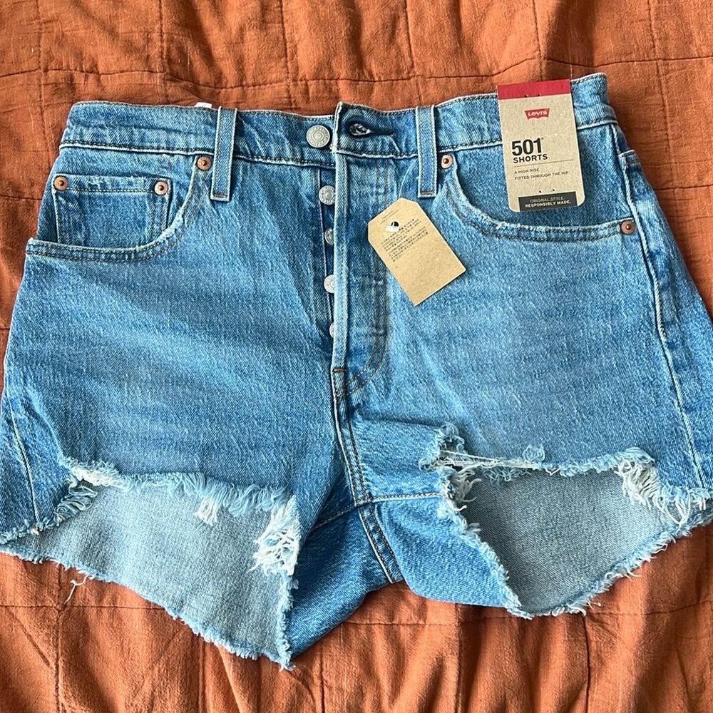 Levi’s NWT 501 shorts